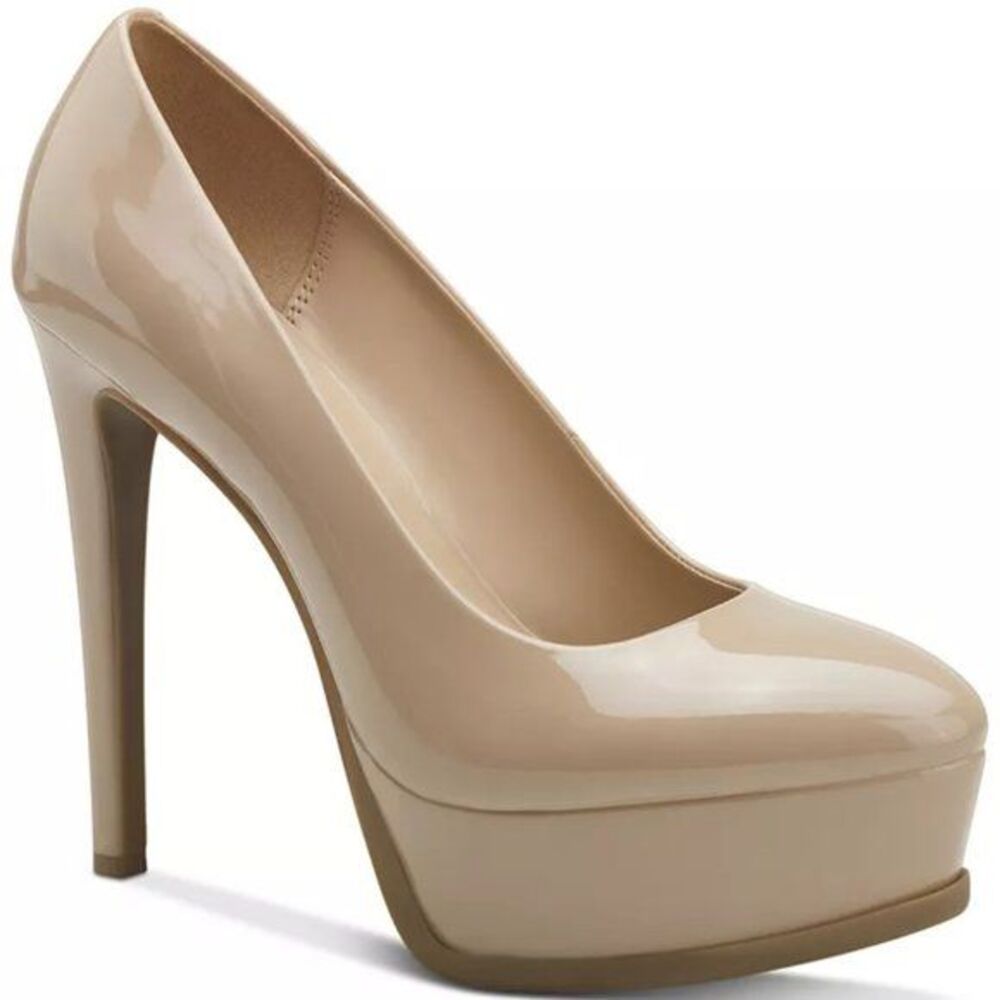 $39 NWT (9) Thalia Sodi Stilettos